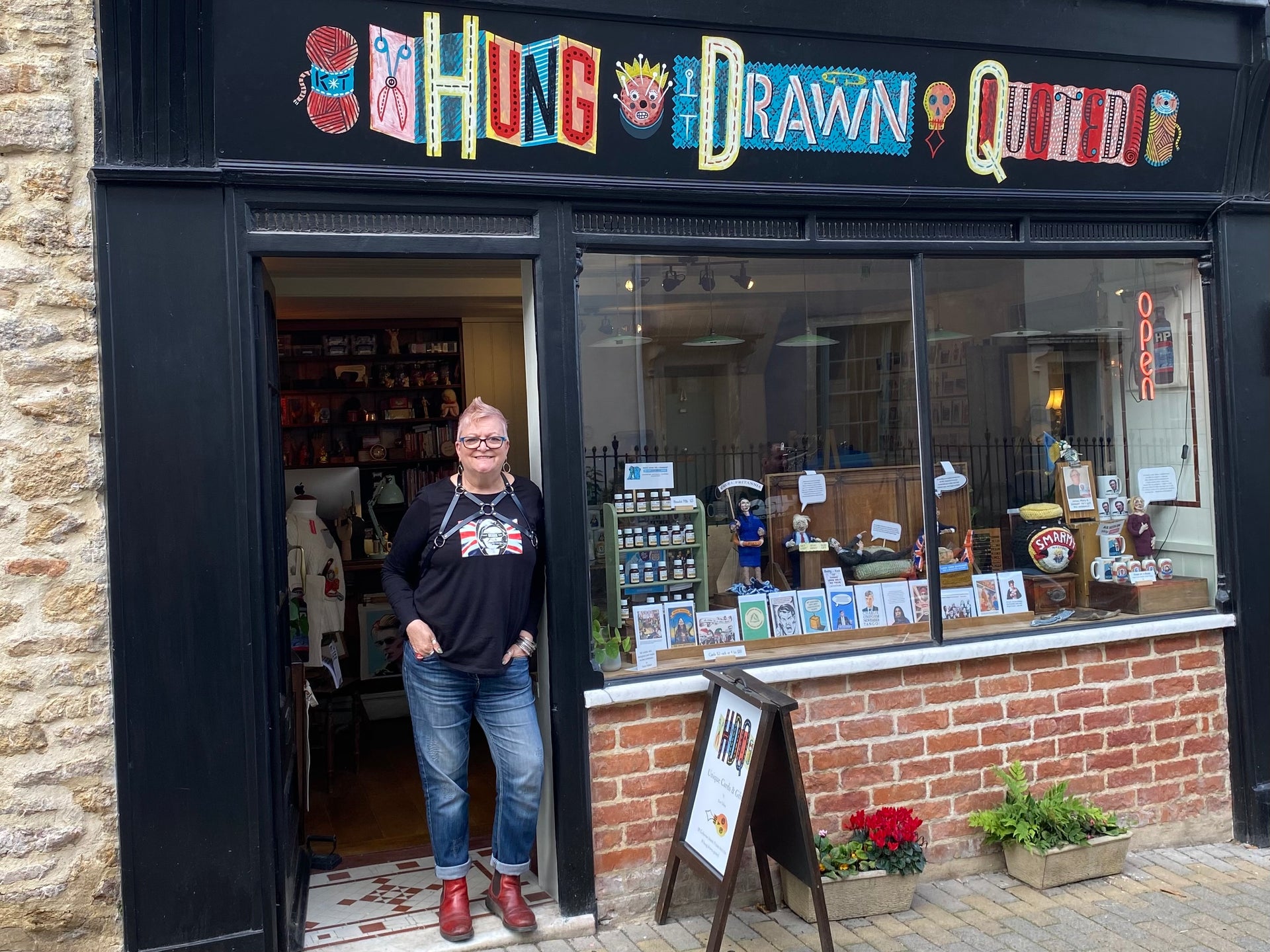 Load video: Shop tour of HDQ in Frome on Catherine Street